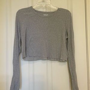 urban outfitters bdg grey long sleeve crop top